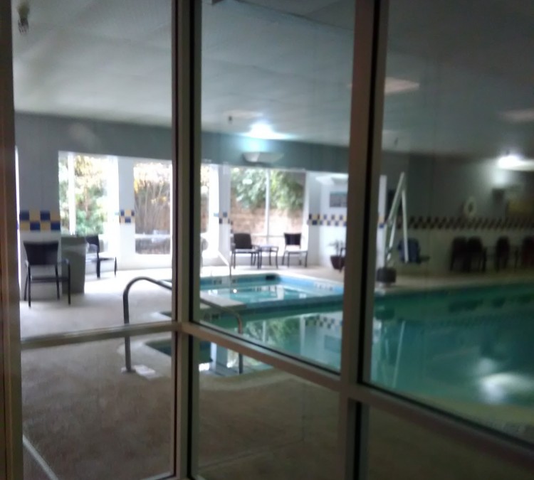 swimming-pool-photo